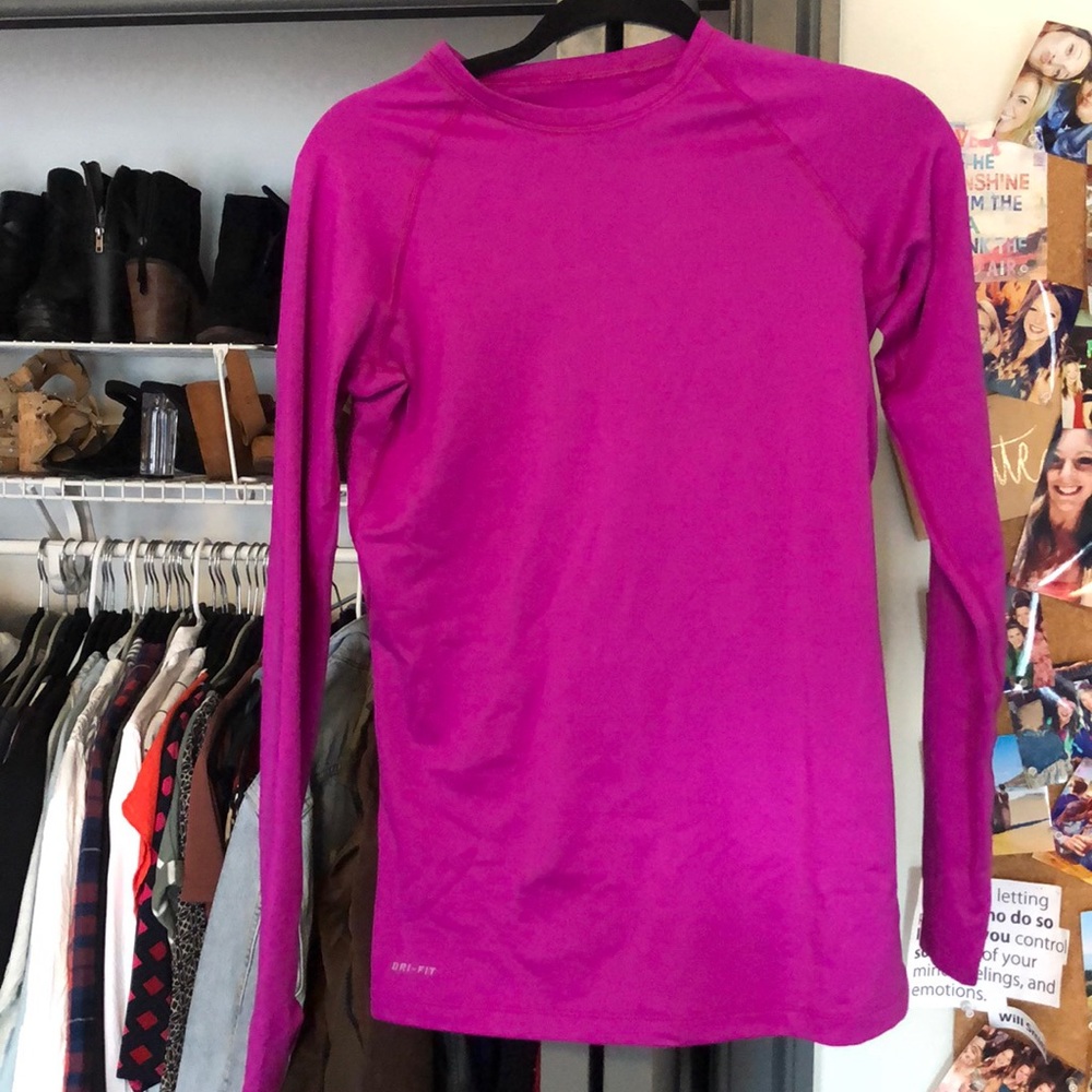 MOVING SALE! Lined long sleeve warm gear Nike